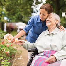 How Senior Concierge Services are Changing the Aging Experience