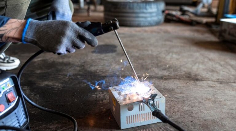 Applications of Laser Welding in Lithium Batteries- Laser Welding Battery Cells