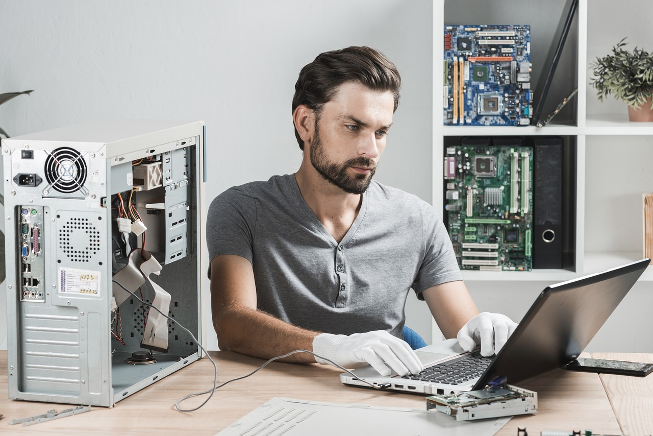 A Guide to MacBook Repair Delhi How to Choose the Best Service
